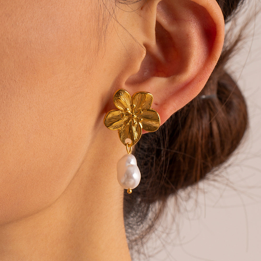 Women's Fashionable All-match Vintage Flower Earrings