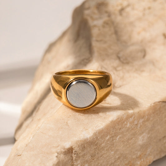 18K Gold Plated White Shell Stainless Steel Ring