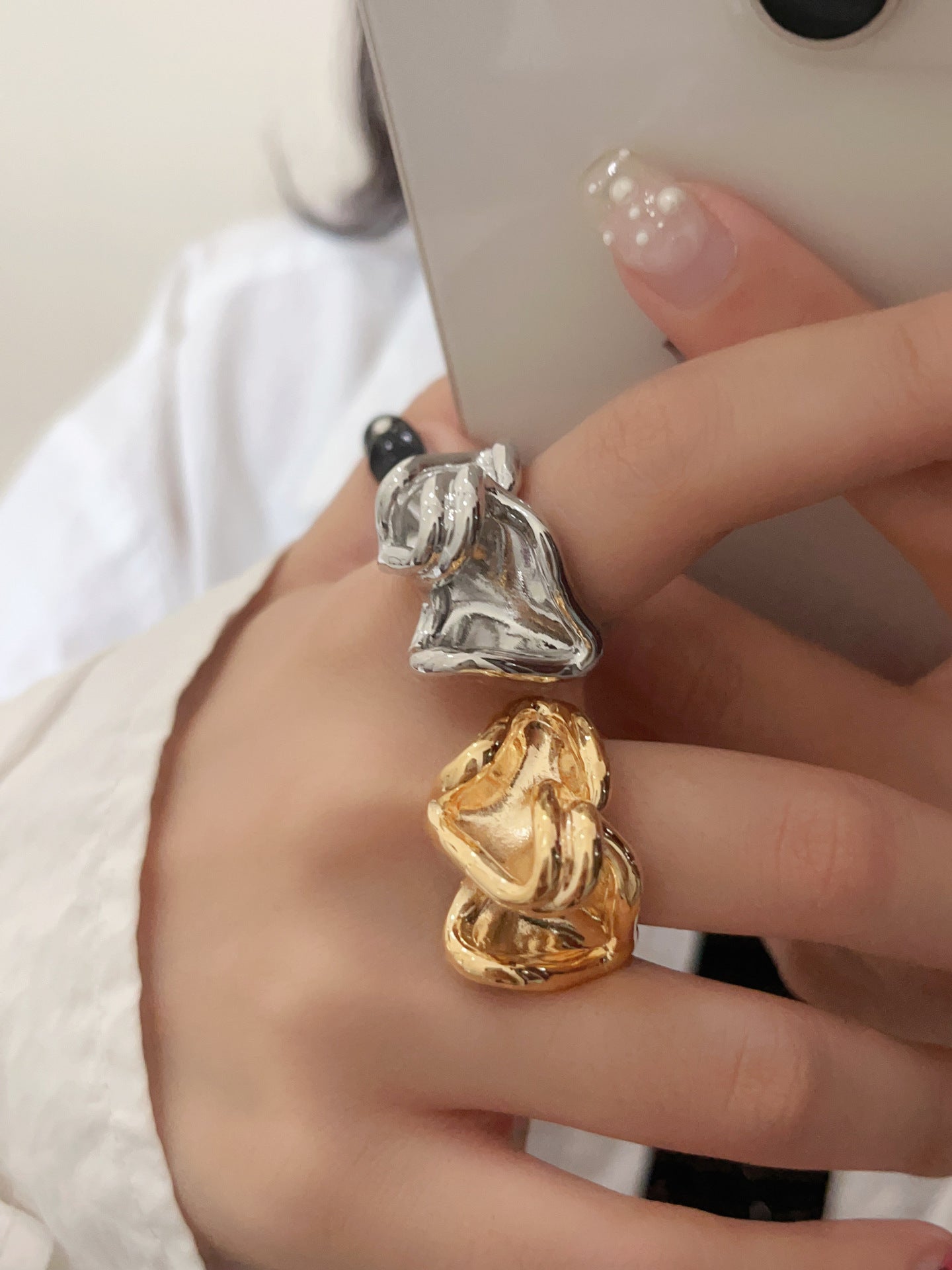 Exaggerated Western Texture Index Finger Ring