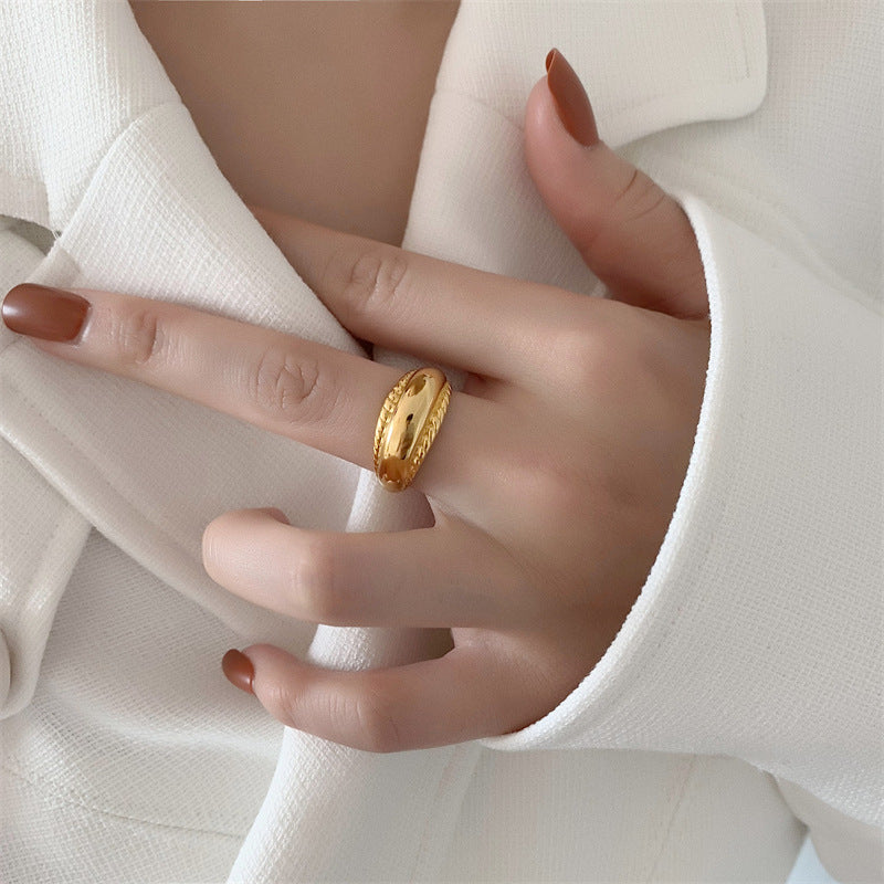 Women's Twist Arc Ring Retro European And American Fashion Cool Design