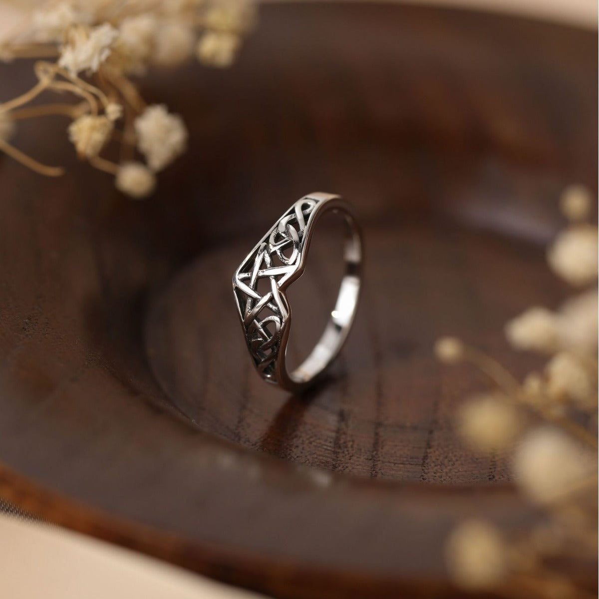 Pure Silver Star Distressed Female Ring