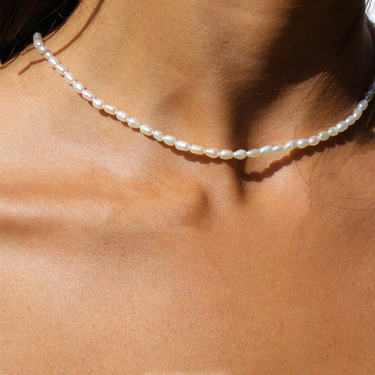 Simple Women's Freshwater Pearl Necklace