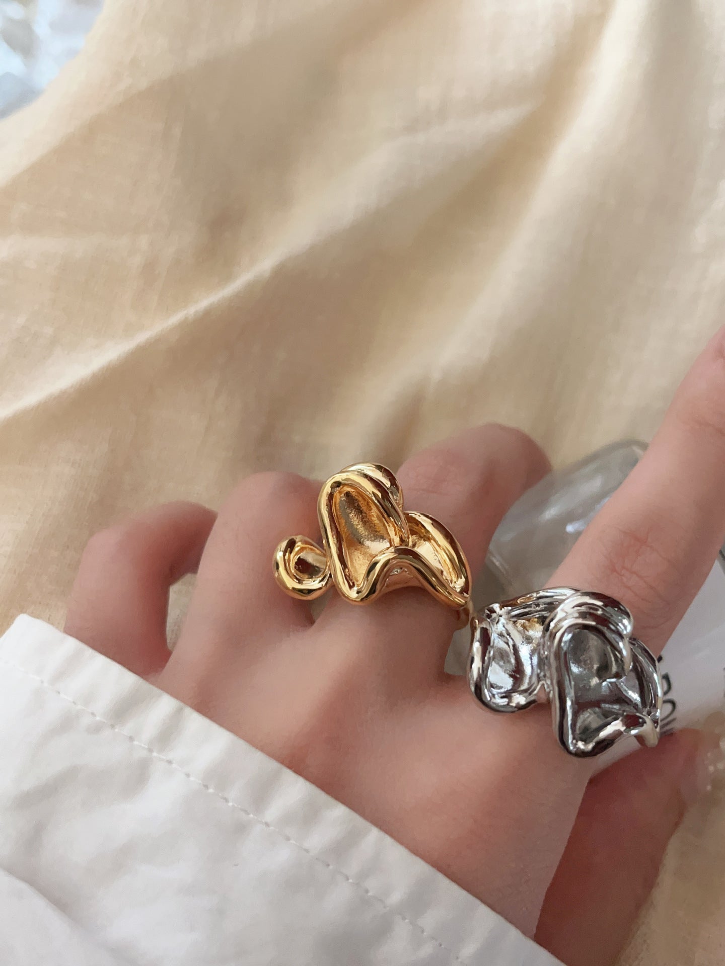 Exaggerated Western Texture Index Finger Ring