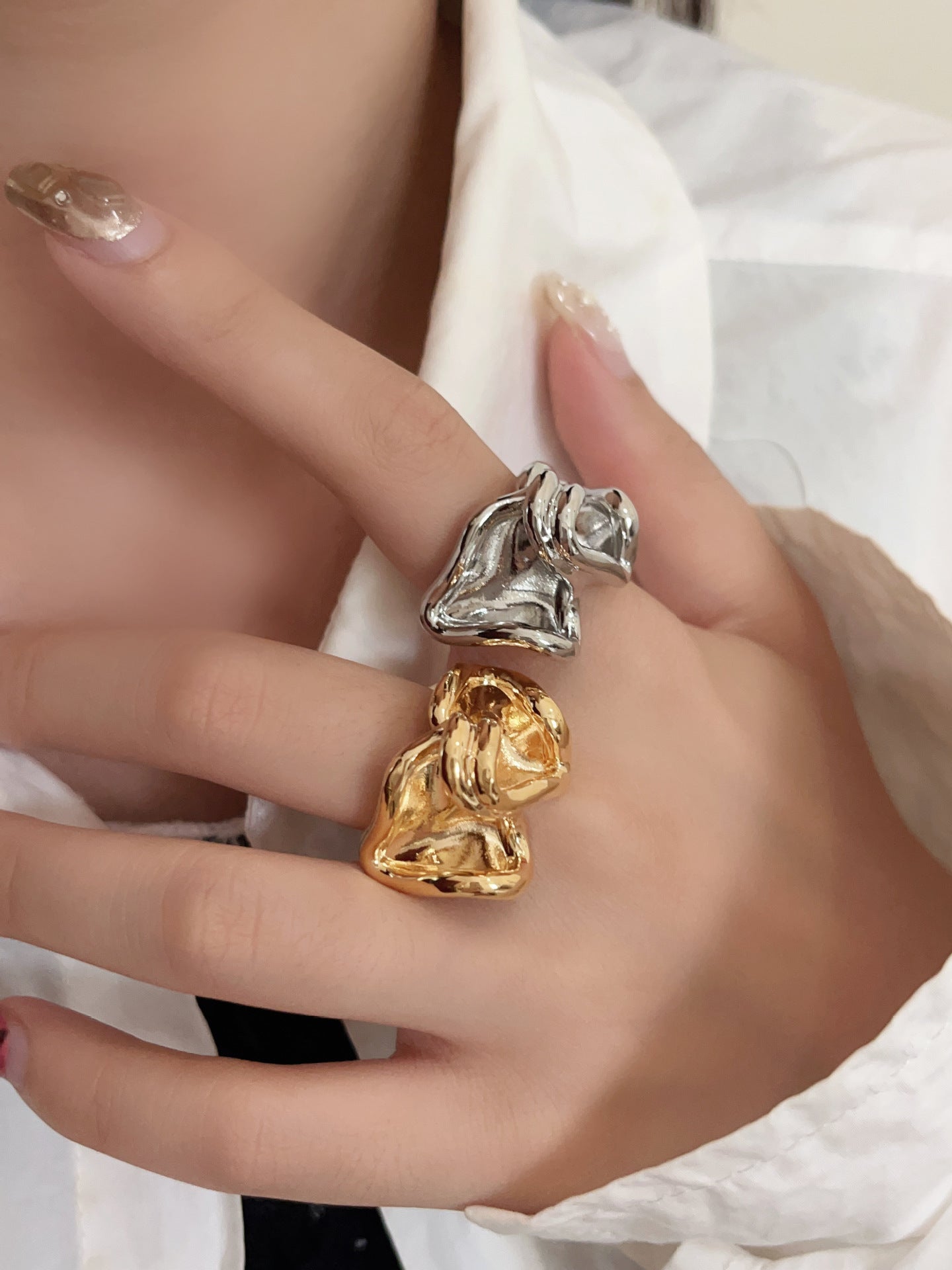 Exaggerated Western Texture Index Finger Ring