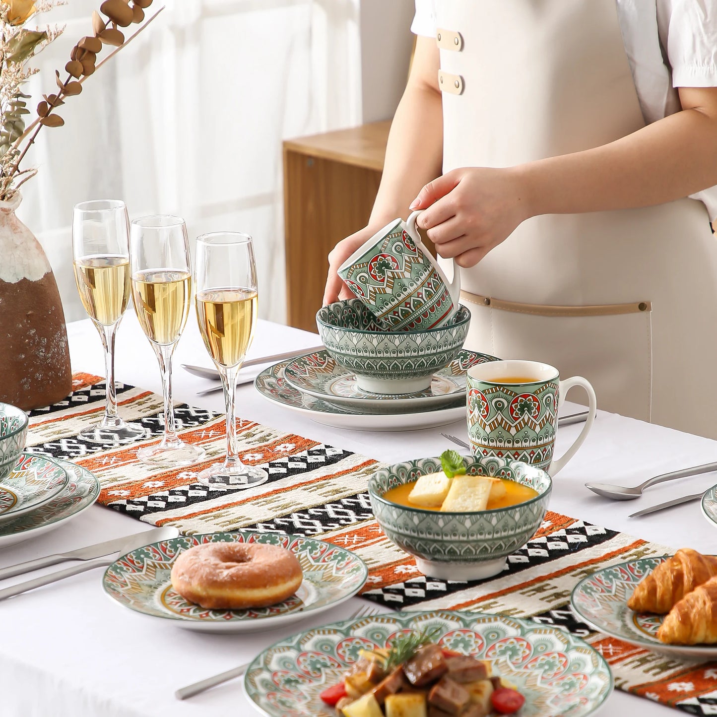 vancasso 16/32/48-PCS Ceremic Plate Porcelain Dinnerware Set Bohemian Mandala Patterned with Dinner Plate,Dessert Plate,Bowl,Mug