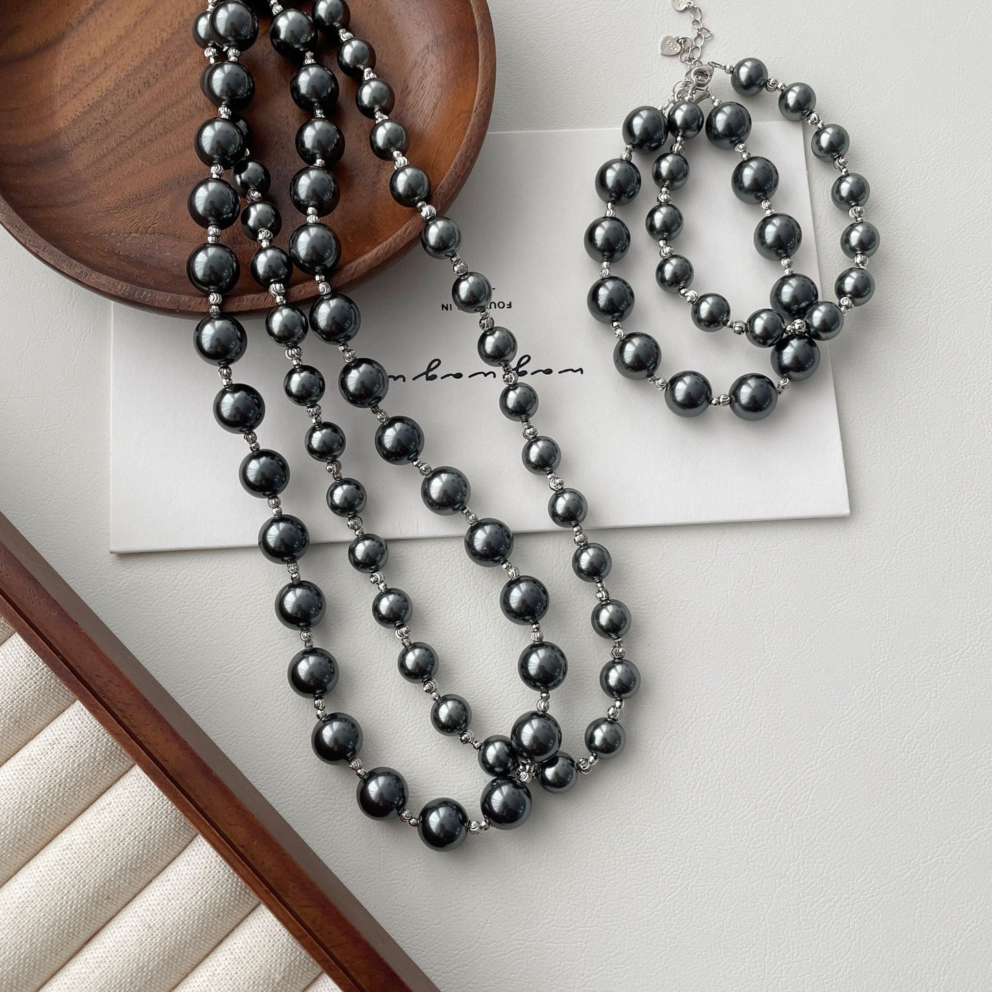 Bloggers Same Style High-grade Special-interest Design Handmade Bracelet Artificial Black Pearl