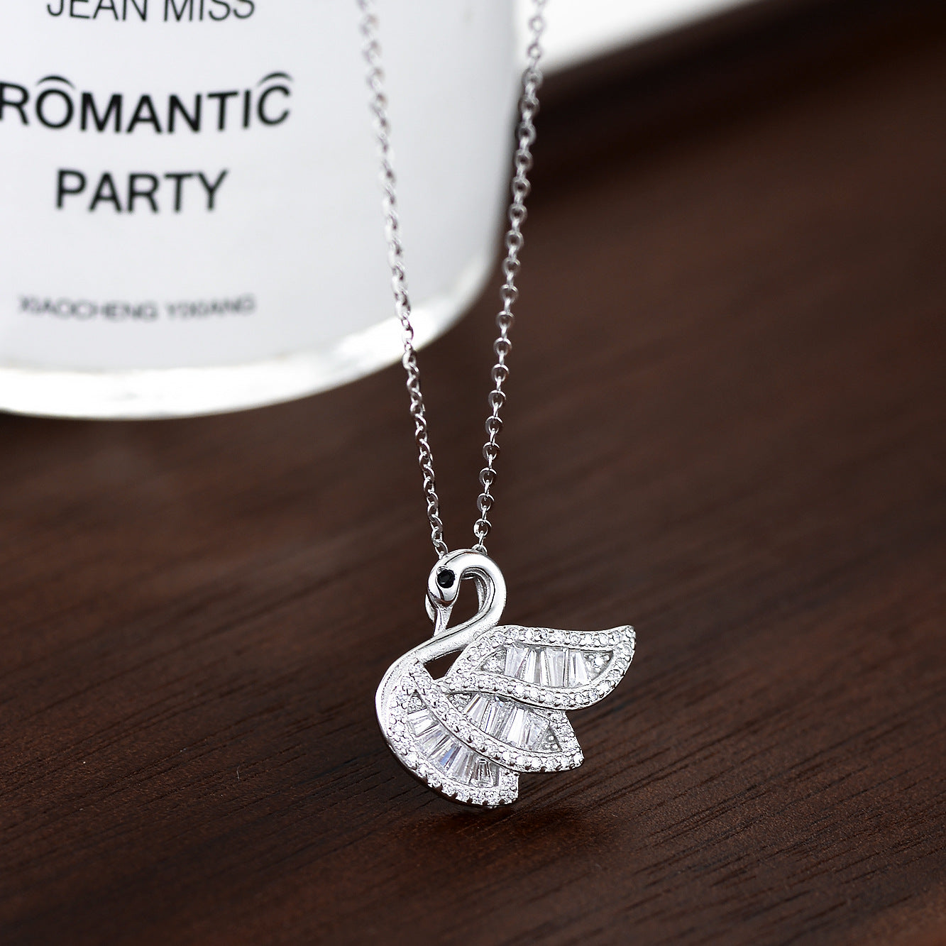 Women's Sterling Silver Swan Necklace With Elegant Diamonds