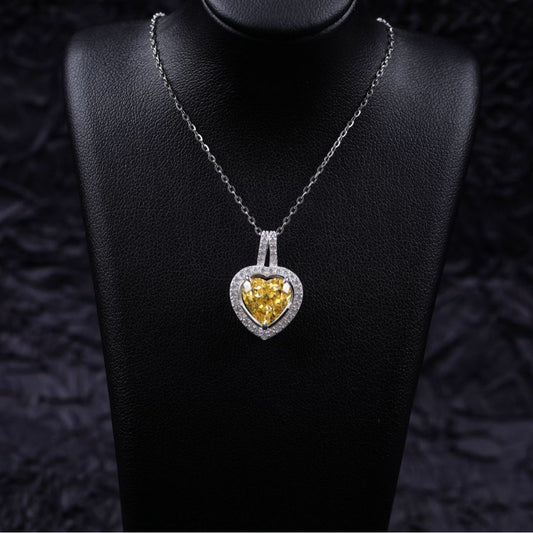 S925 Heart-shaped Ice Flower Cut Zircon Pendant High-grade Necklace