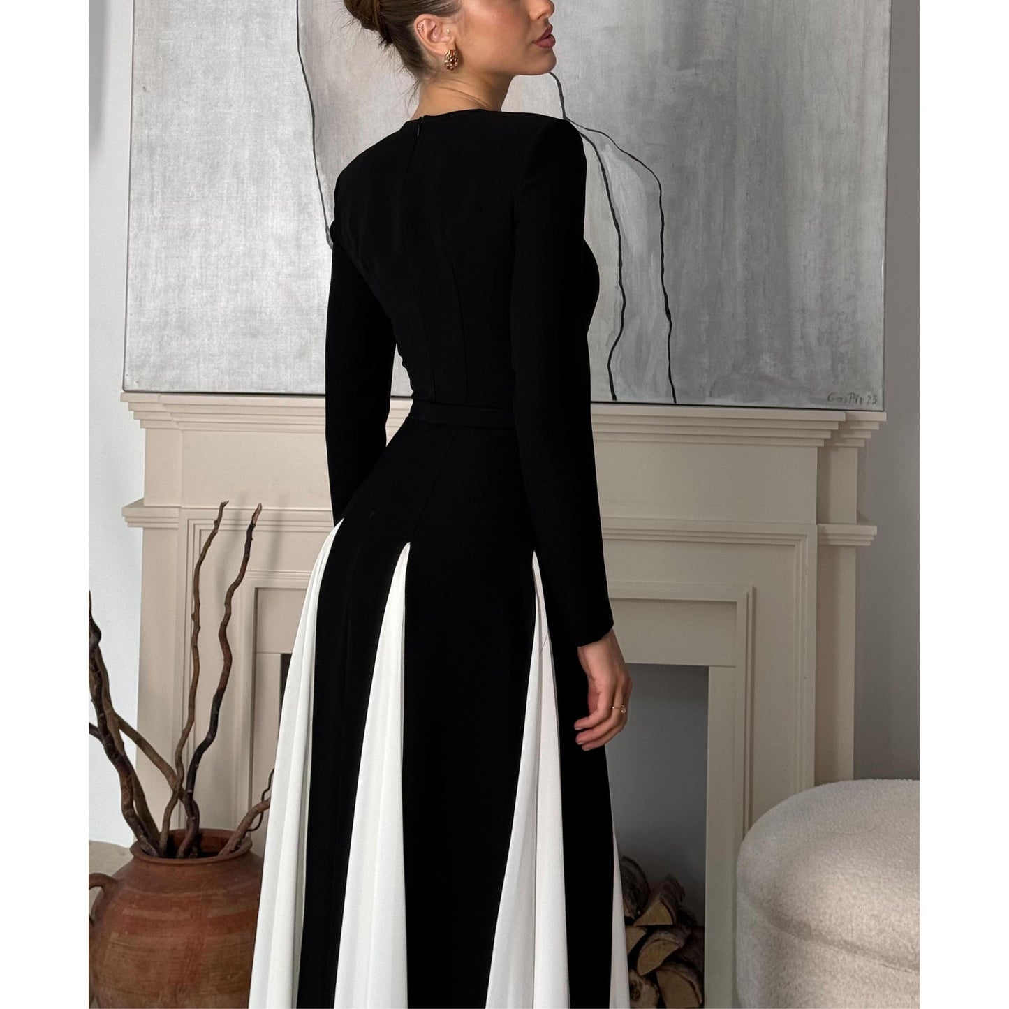 Women's Black And White Stitching Long Sleeve Dress