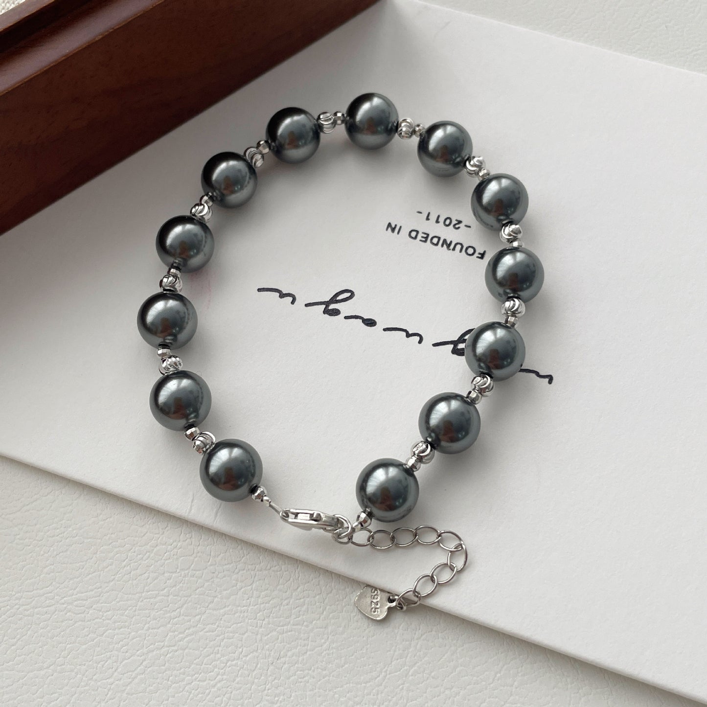 Bloggers Same Style High-grade Special-interest Design Handmade Bracelet Artificial Black Pearl