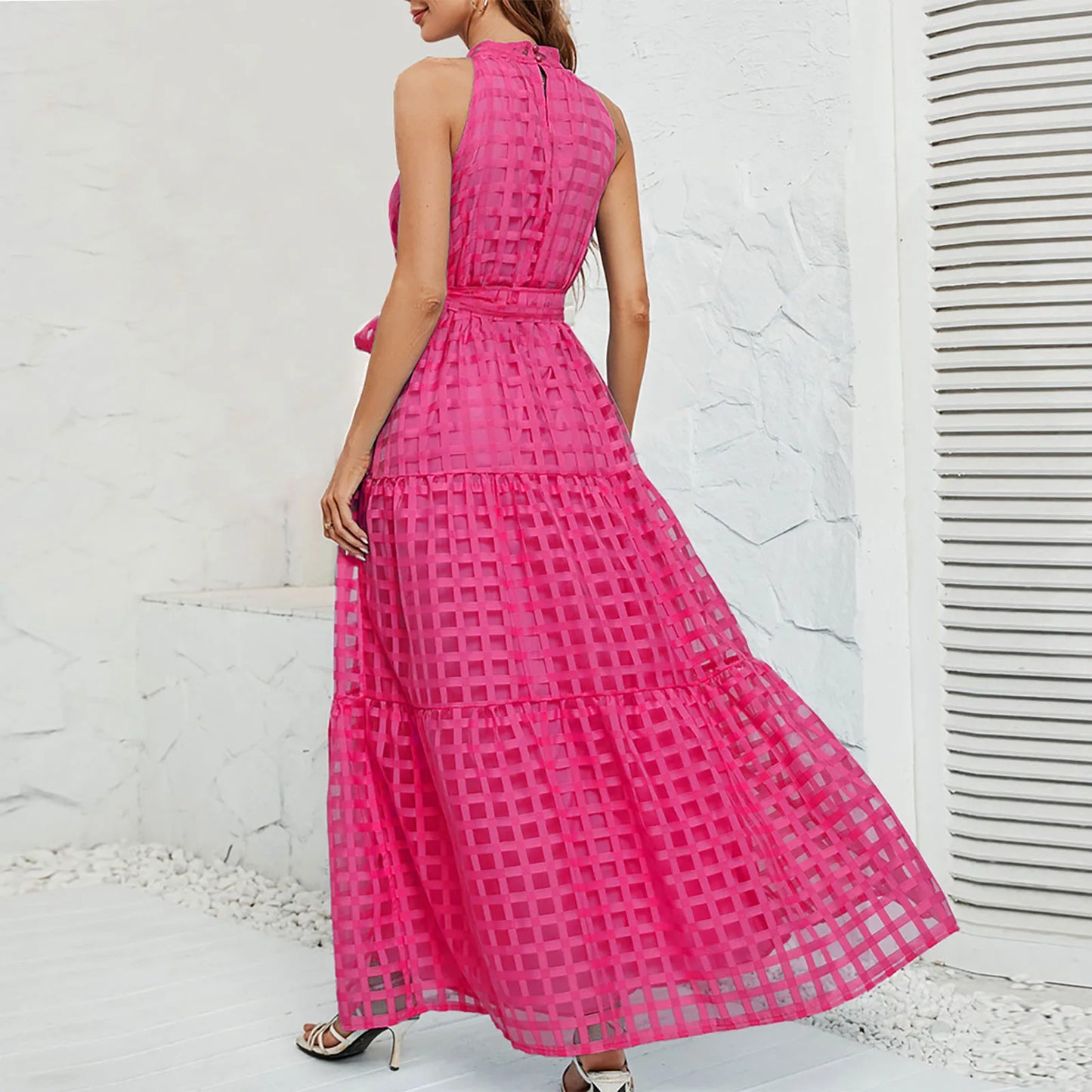 Elegant Sleeveless Halter Neck Maxi Dress