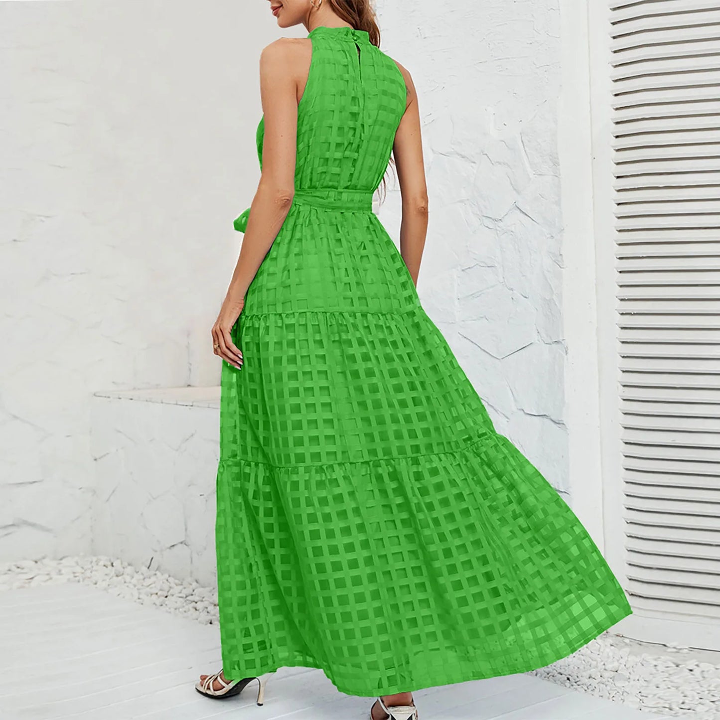 Elegant Sleeveless Halter Neck Maxi Dress