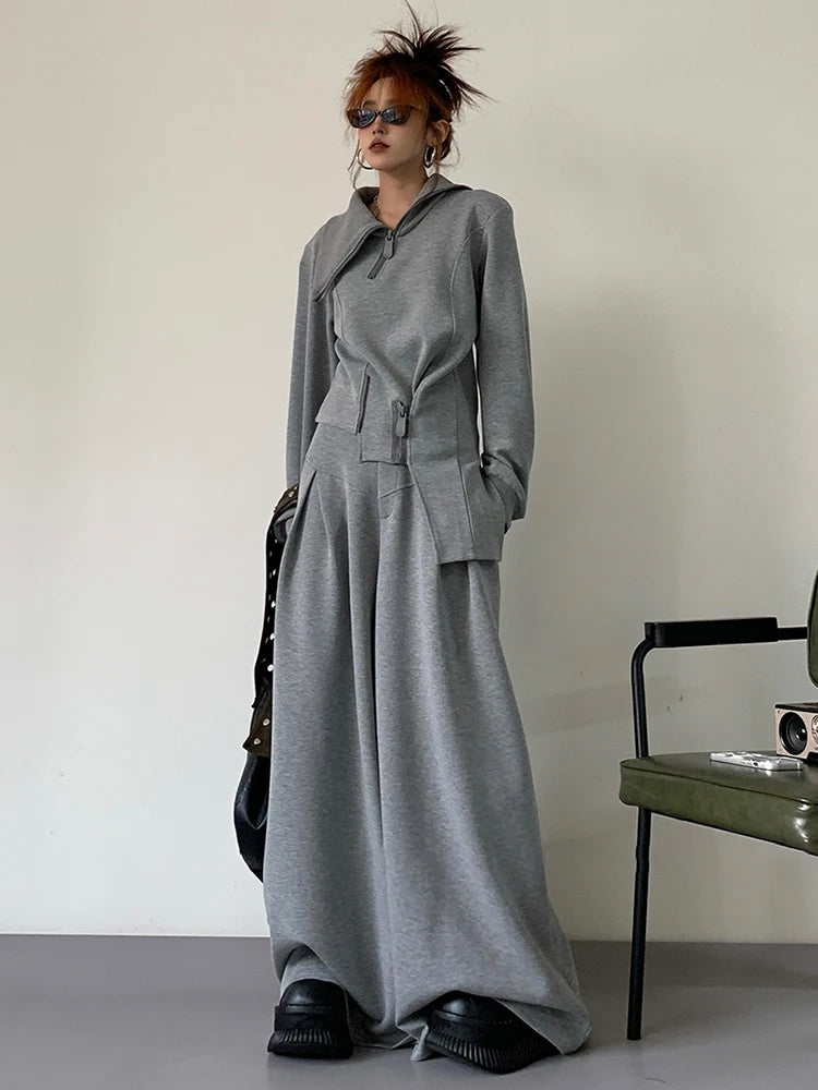 EAM Gray Irregular Zipper Spliced Sweatshirt New Stand Collar Long Sleeve Waist Women Fashion Tide Spring Autumn 2025 30A3036