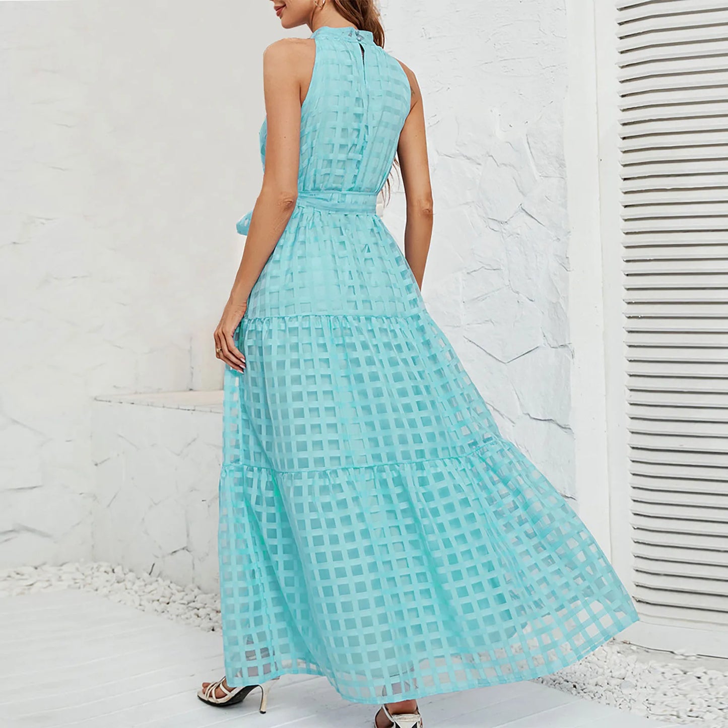 Elegant Sleeveless Halter Neck Maxi Dress