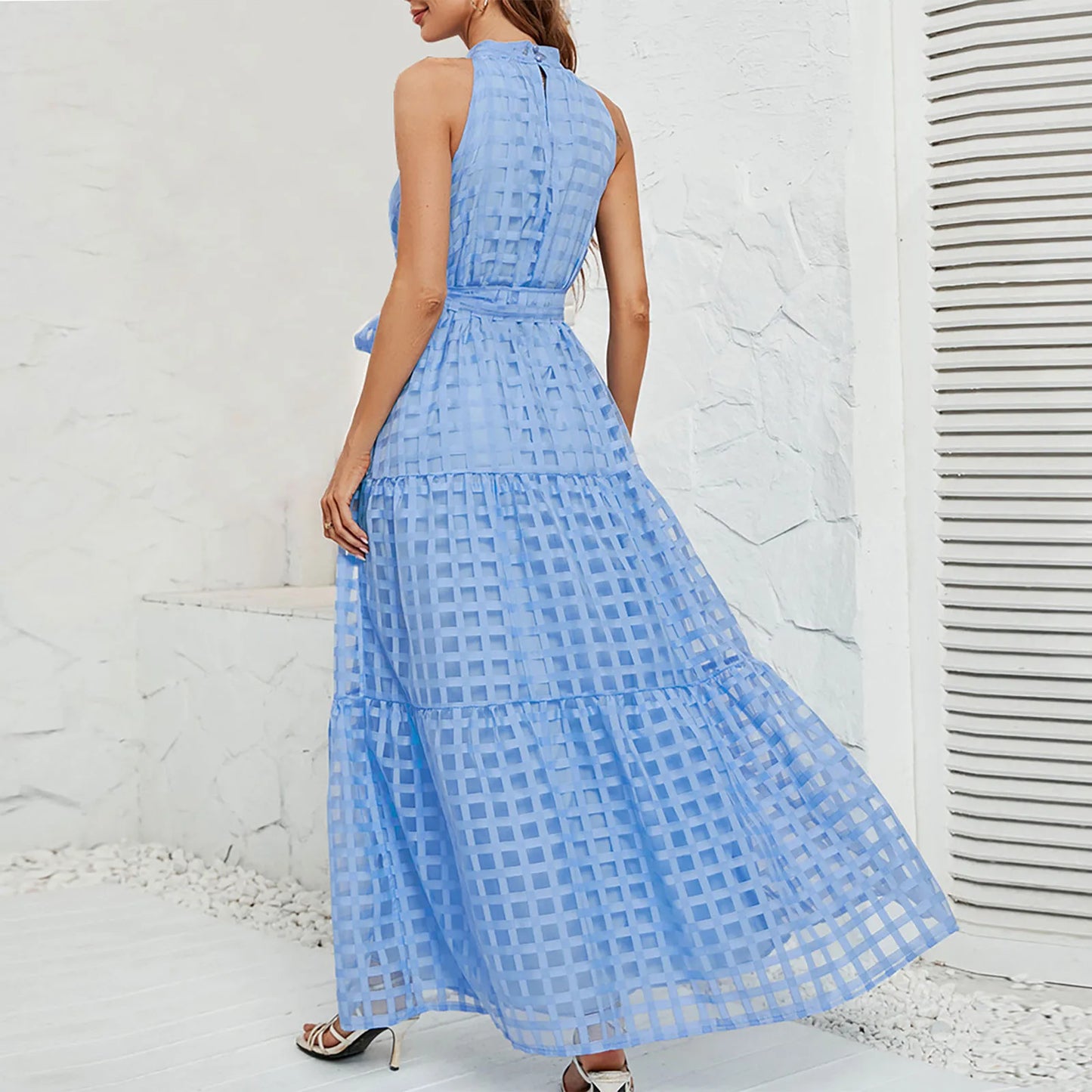 Elegant Sleeveless Halter Neck Maxi Dress