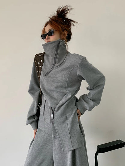 EAM Gray Irregular Zipper Spliced Sweatshirt New Stand Collar Long Sleeve Waist Women Fashion Tide Spring Autumn 2025 30A3036