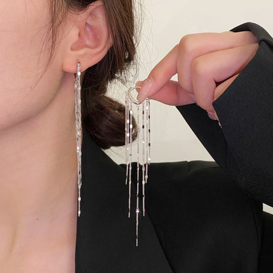 Chain Light Piece Tassel Love Ear Clip Women