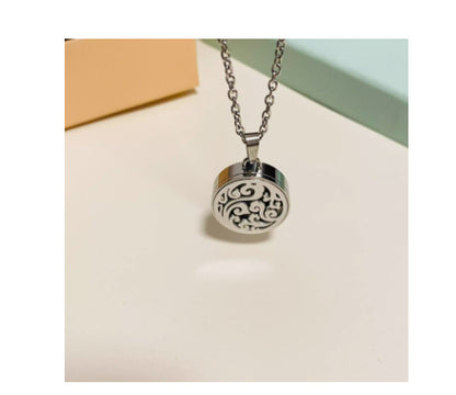 Fashionable Aromatherapy Essential Oil Buckle Necklace In Summer