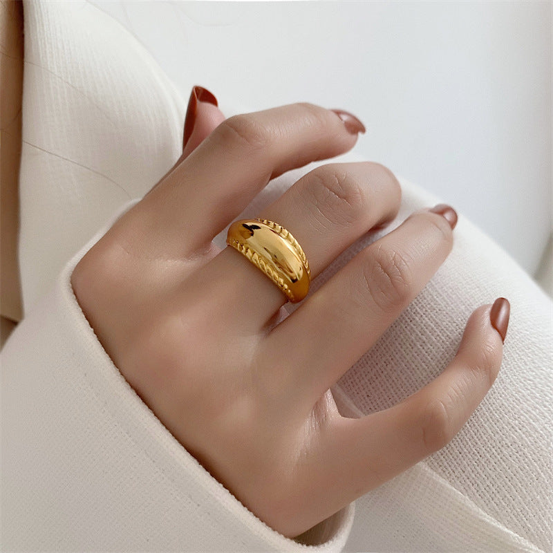 Women's Twist Arc Ring Retro European And American Fashion Cool Design