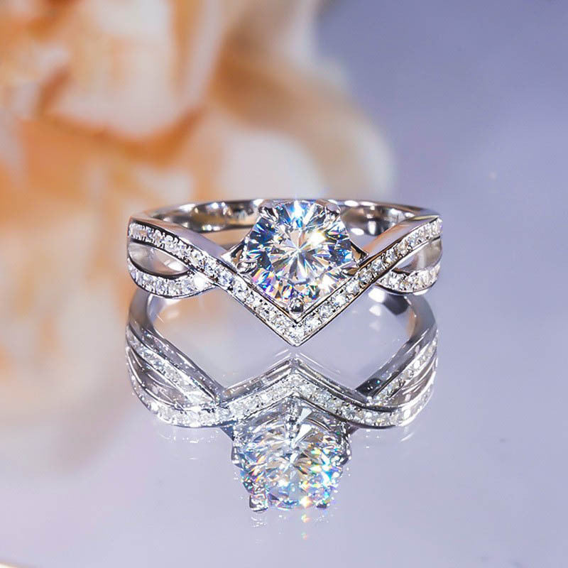 Elegant Luxury Artificial Diamond Ring