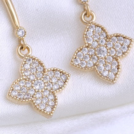 Women's Exquisite Four-leaf Clover Shiny Zircon Flower All-match Light Luxury And Simplicity Earrings