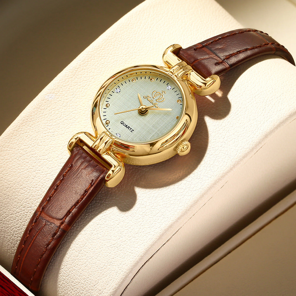 Retro Lightweight Small Kit Exquisite Watch Women's Belt Quartz Watch